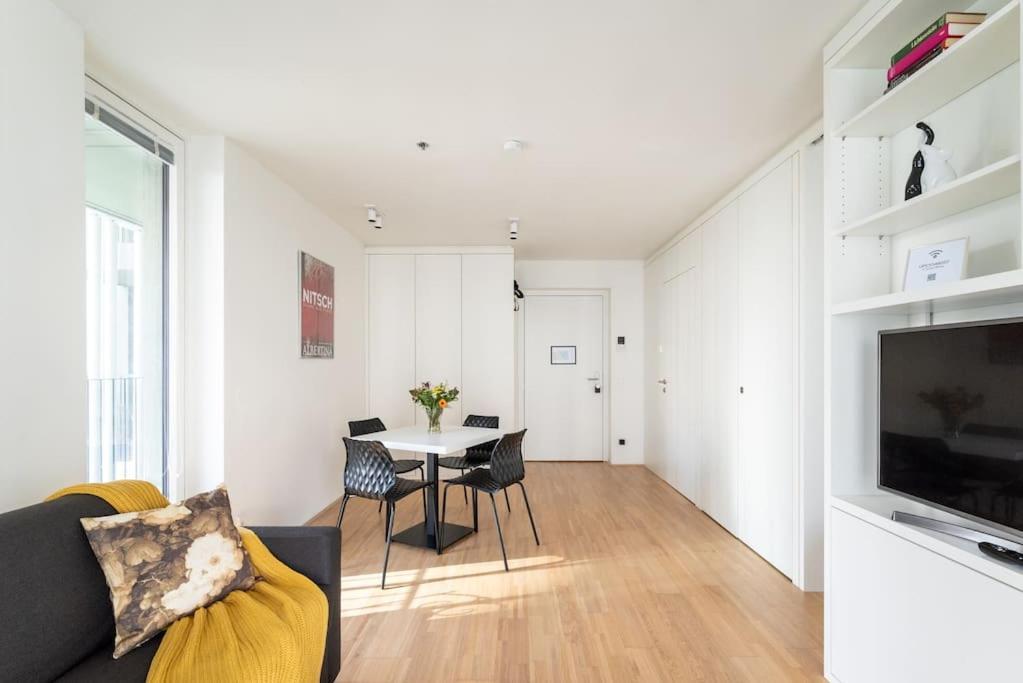 Smart Studio With Terrace By Hm Viena Exterior foto